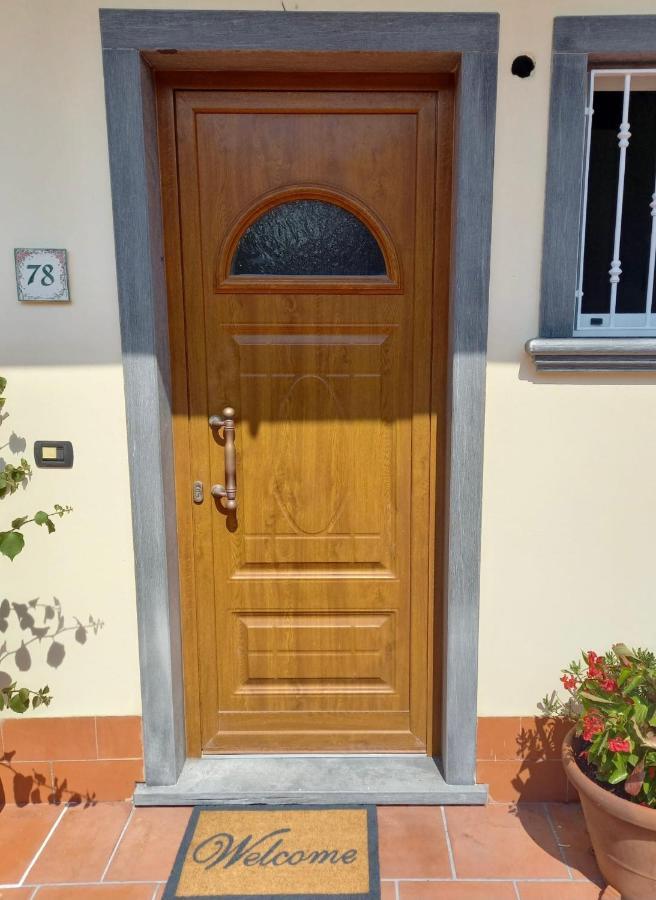 Appartamento F&M Castelnuovo di Magra Exterior foto